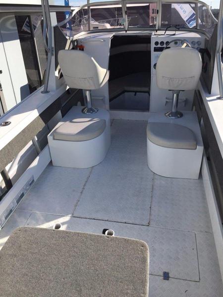 Quintrex 670 Offshore Hard Top