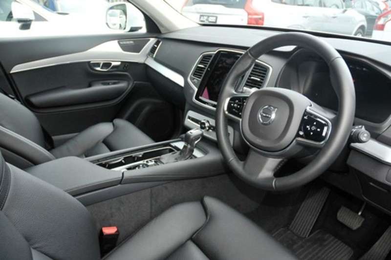 2015 VOLVO XC90 D5 MOMENTUM L Series