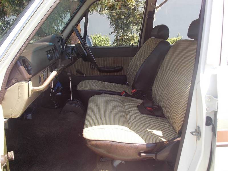 1985 TOYOTA LANDCRUISER (4x4)