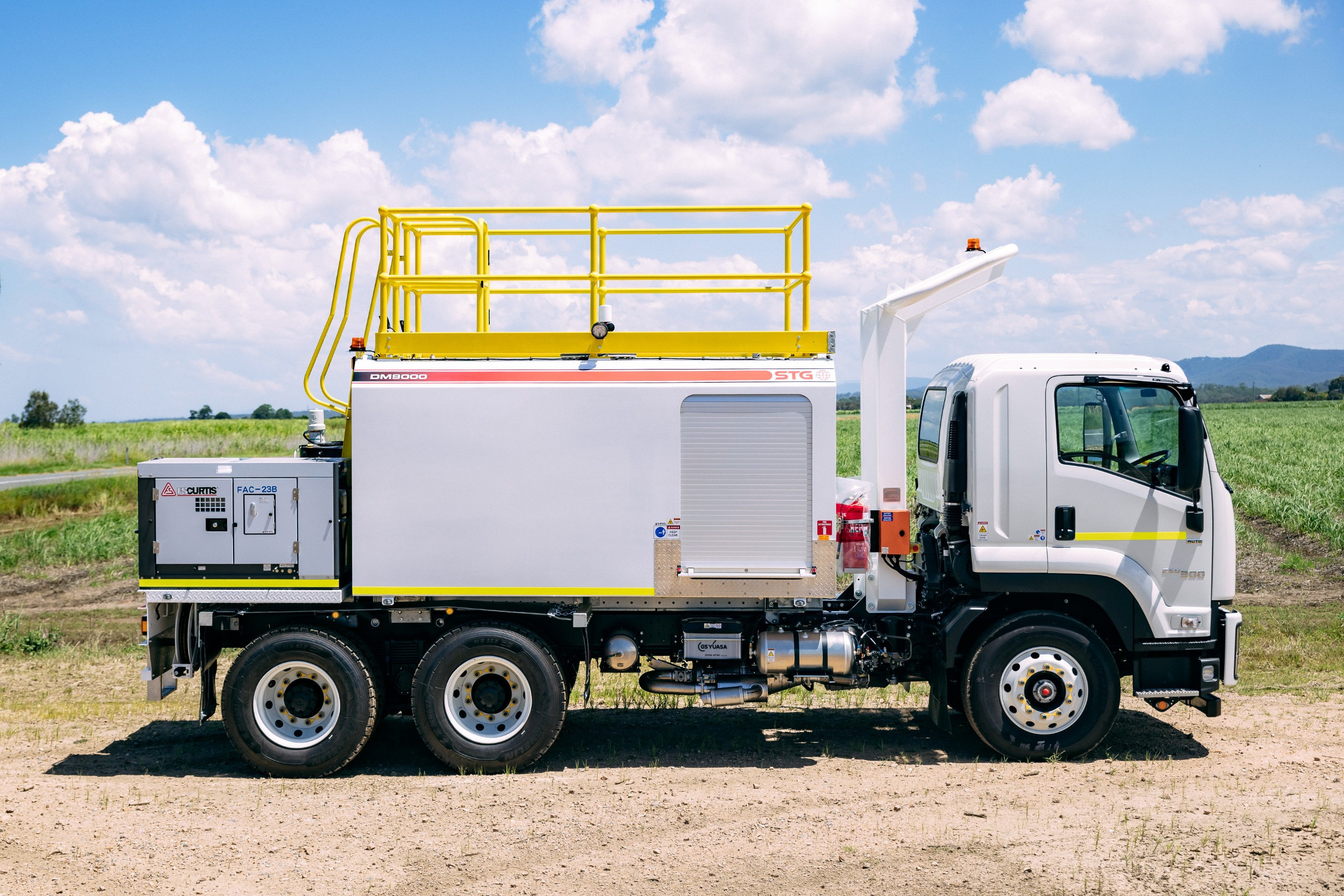 2024 ISUZU FVZ 260-300 TRUCK FVZ 260-300 AUTOMATIC SERVICE BODY