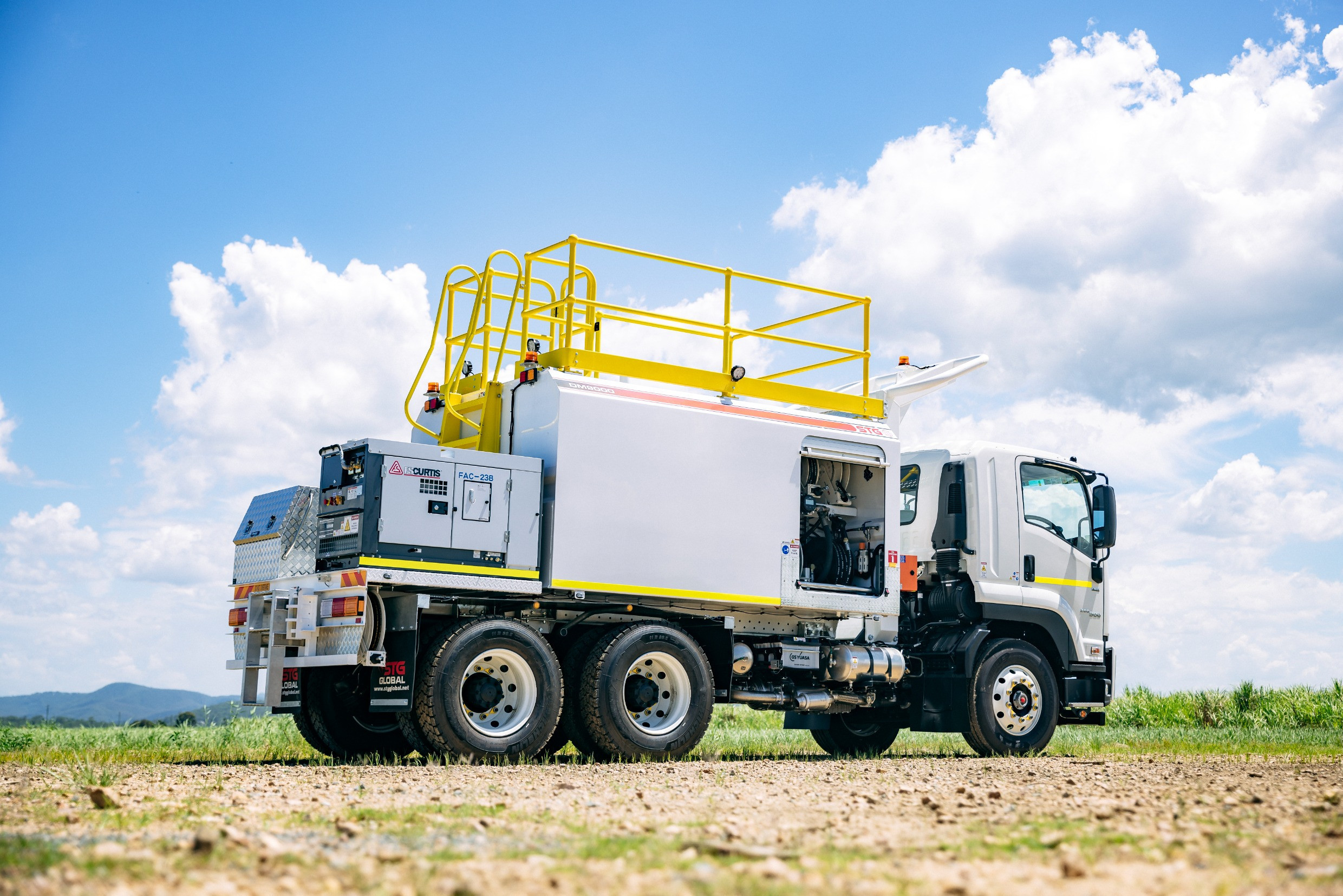 2024 ISUZU FVZ 260-300 TRUCK FVZ 260-300 AUTOMATIC SERVICE BODY