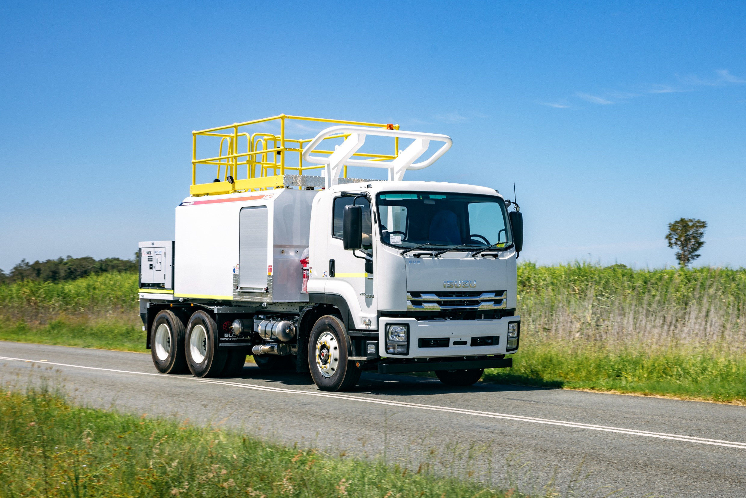 2024 ISUZU FVZ 260-300 TRUCK FVZ 260-300 AUTOMATIC SERVICE BODY