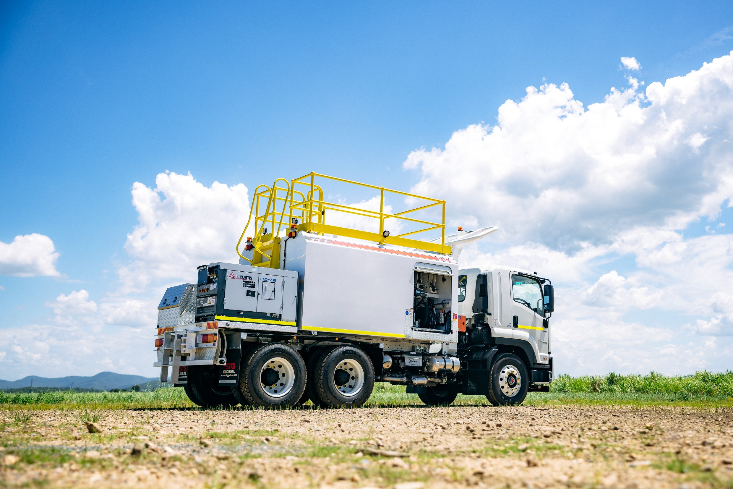 2024 ISUZU FVZ 260-300 TRUCK FVZ 260-300 AUTOMATIC SERVICE BODY