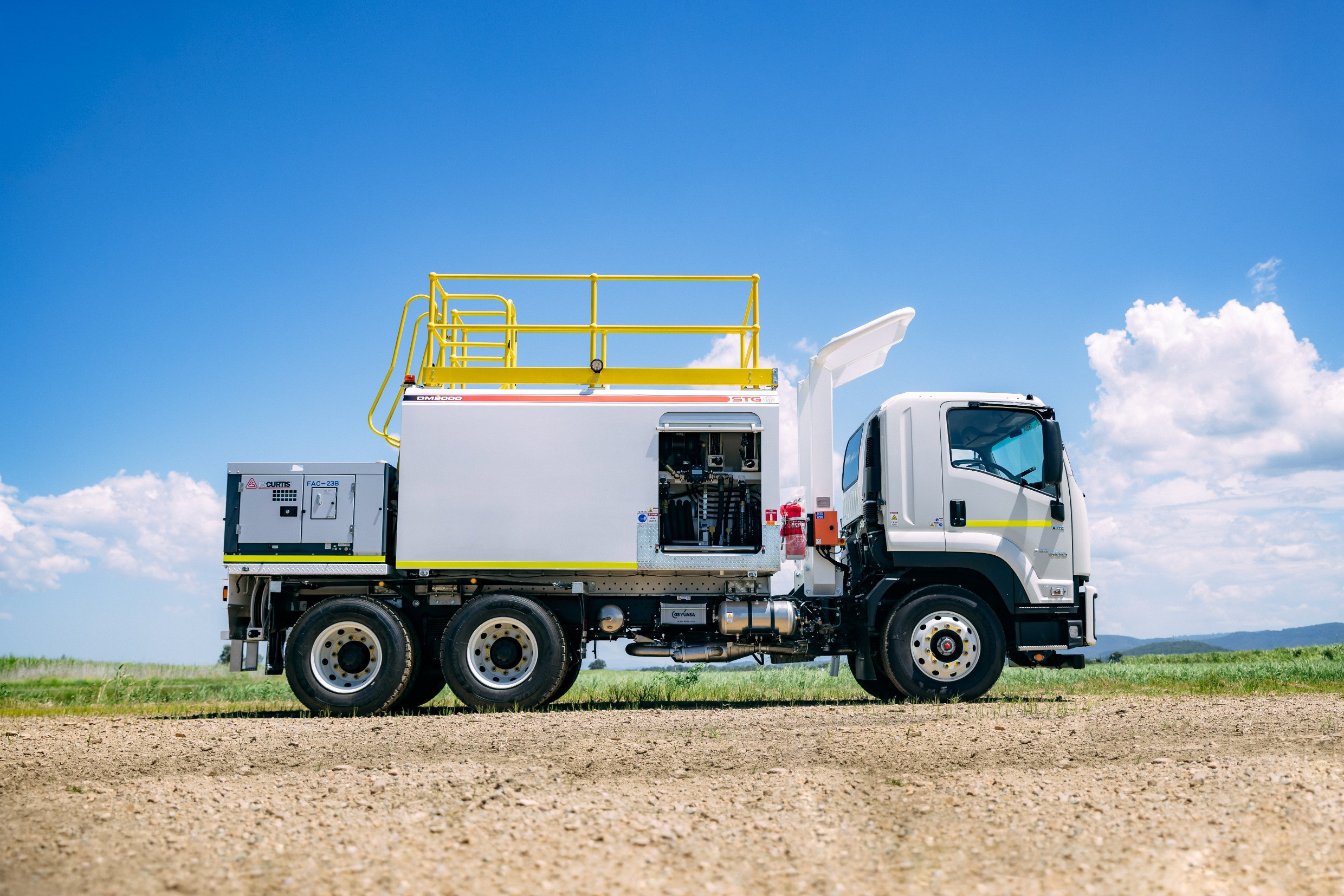 2024 ISUZU FVZ 260-300 TRUCK FVZ 260-300 AUTOMATIC SERVICE BODY