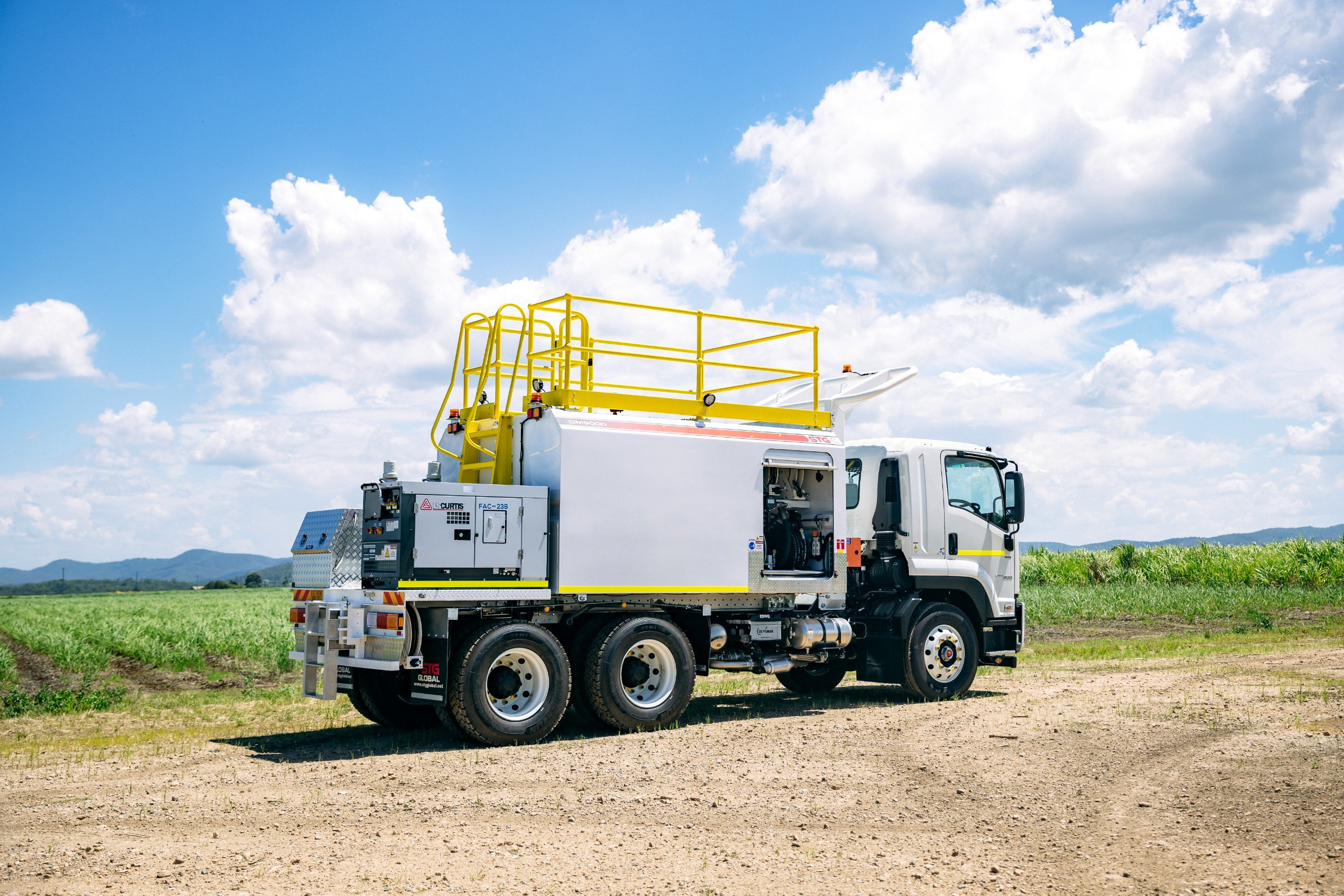 2024 ISUZU FVZ 260-300 TRUCK FVZ 260-300 AUTOMATIC SERVICE BODY