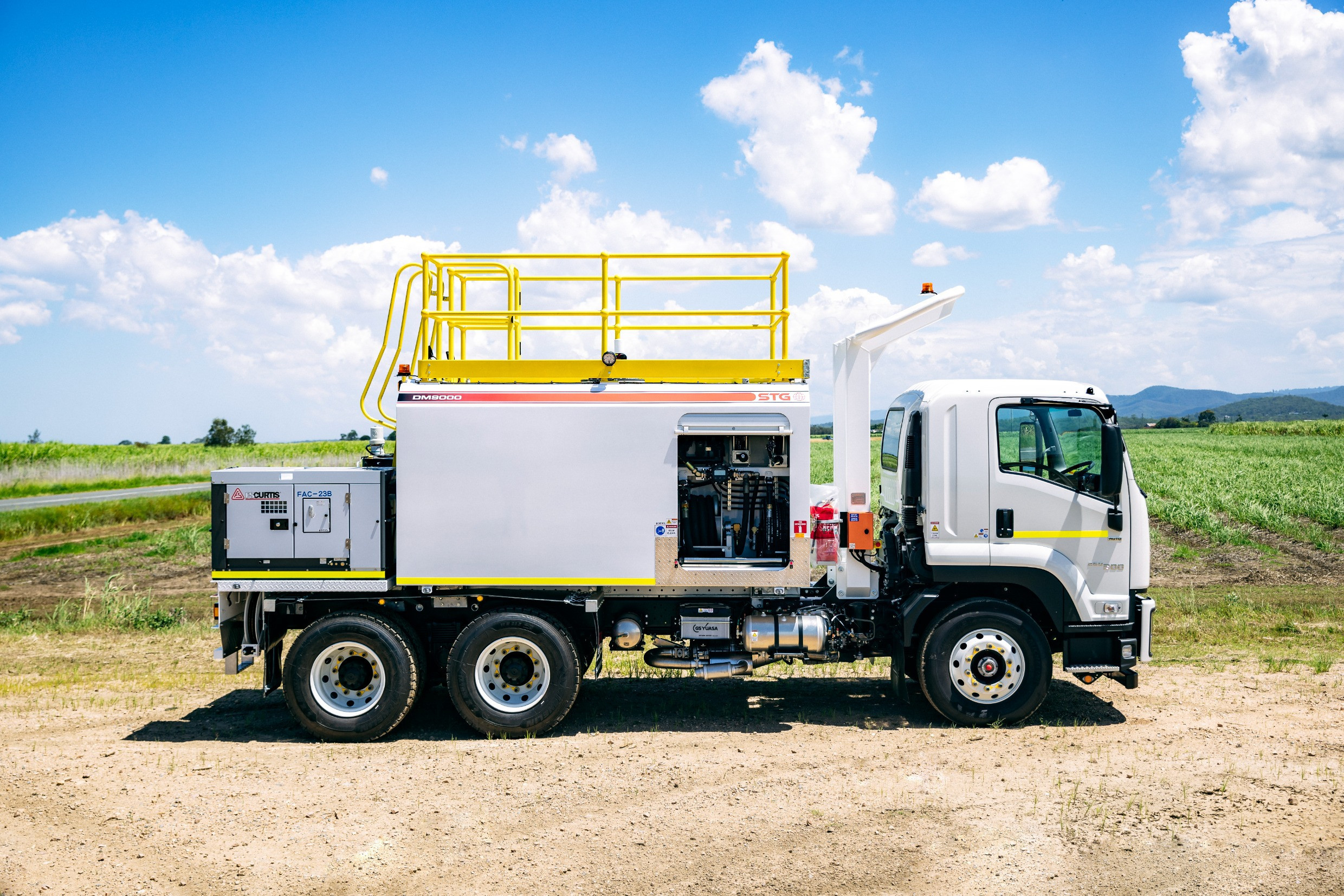 2024 ISUZU FVZ 260-300 TRUCK FVZ 260-300 AUTOMATIC SERVICE BODY