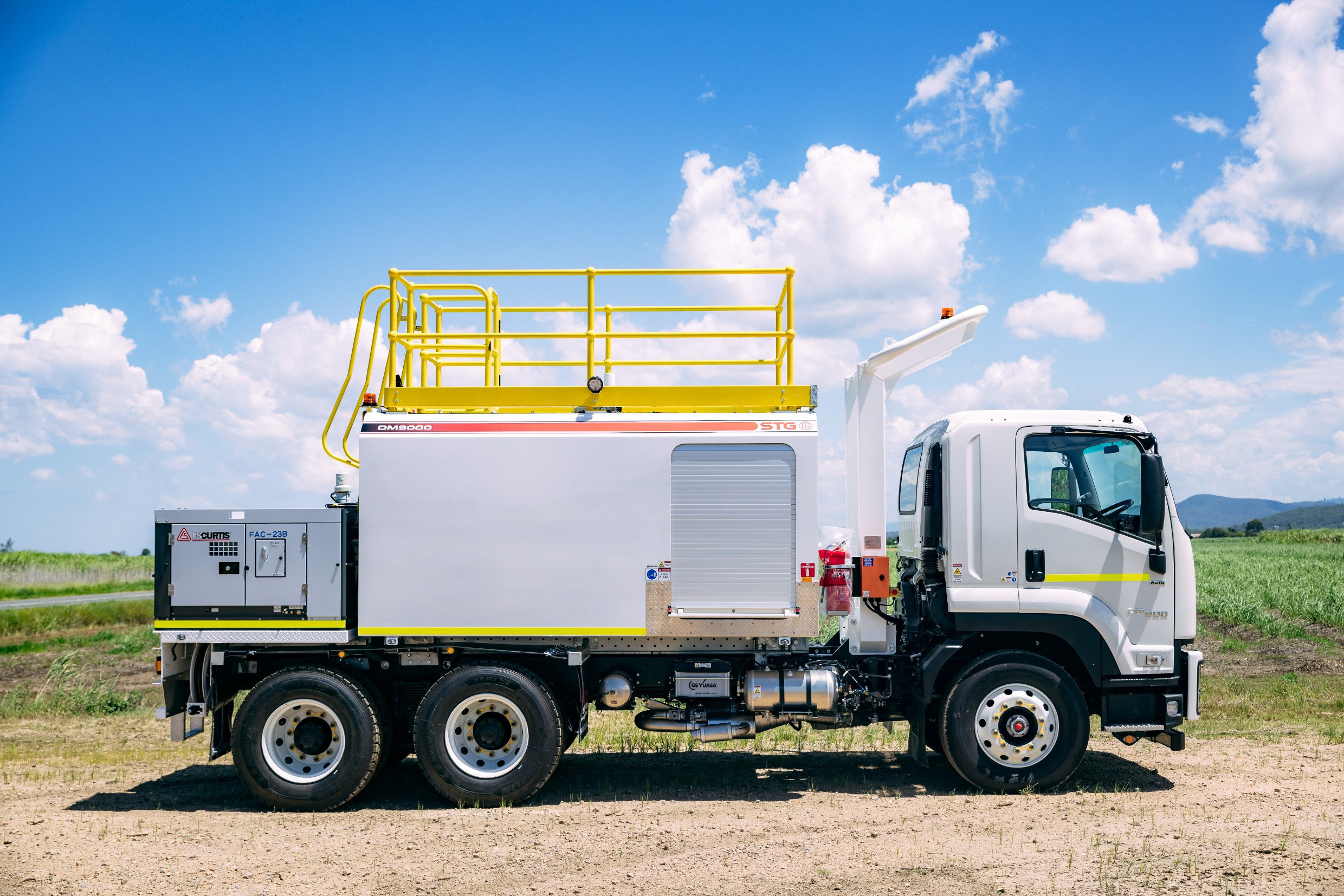 2024 ISUZU FVZ 260-300 TRUCK FVZ 260-300 AUTOMATIC SERVICE BODY