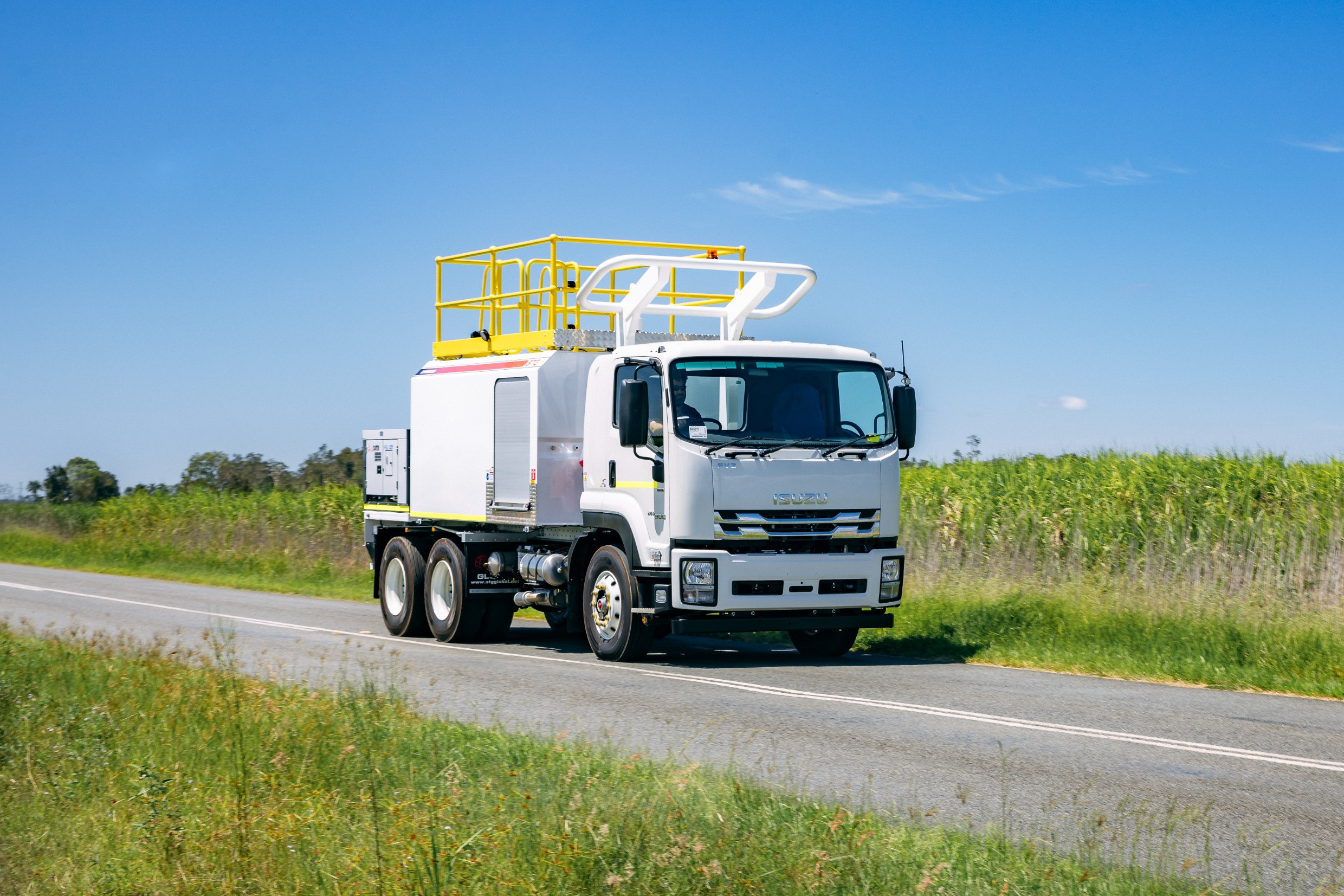 2024 ISUZU FVZ 260-300 TRUCK FVZ 260-300 AUTOMATIC SERVICE BODY