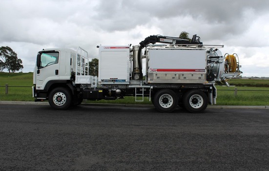 2024 ISUZU FVZ 260-300 4,500LT NDD AUTOMATIC VACUUM TANKER