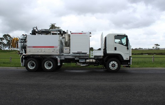 2024 ISUZU FVZ 260-300 4,500LT NDD AUTOMATIC VACUUM TANKER
