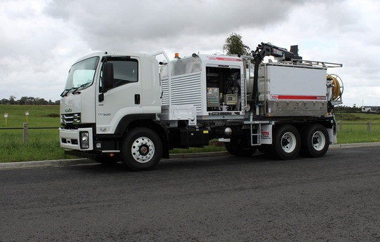 2024 ISUZU FVZ 260-300 4,500LT NDD AUTOMATIC VACUUM TANKER