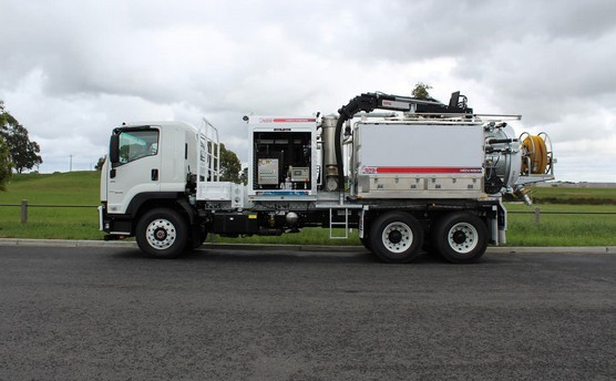 2024 ISUZU FVZ 260-300 4,500LT NDD AUTOMATIC VACUUM TANKER