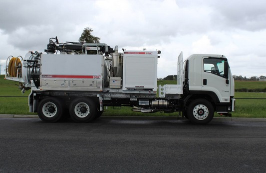 2024 ISUZU FVZ 260-300 4,500LT NDD AUTOMATIC VACUUM TANKER