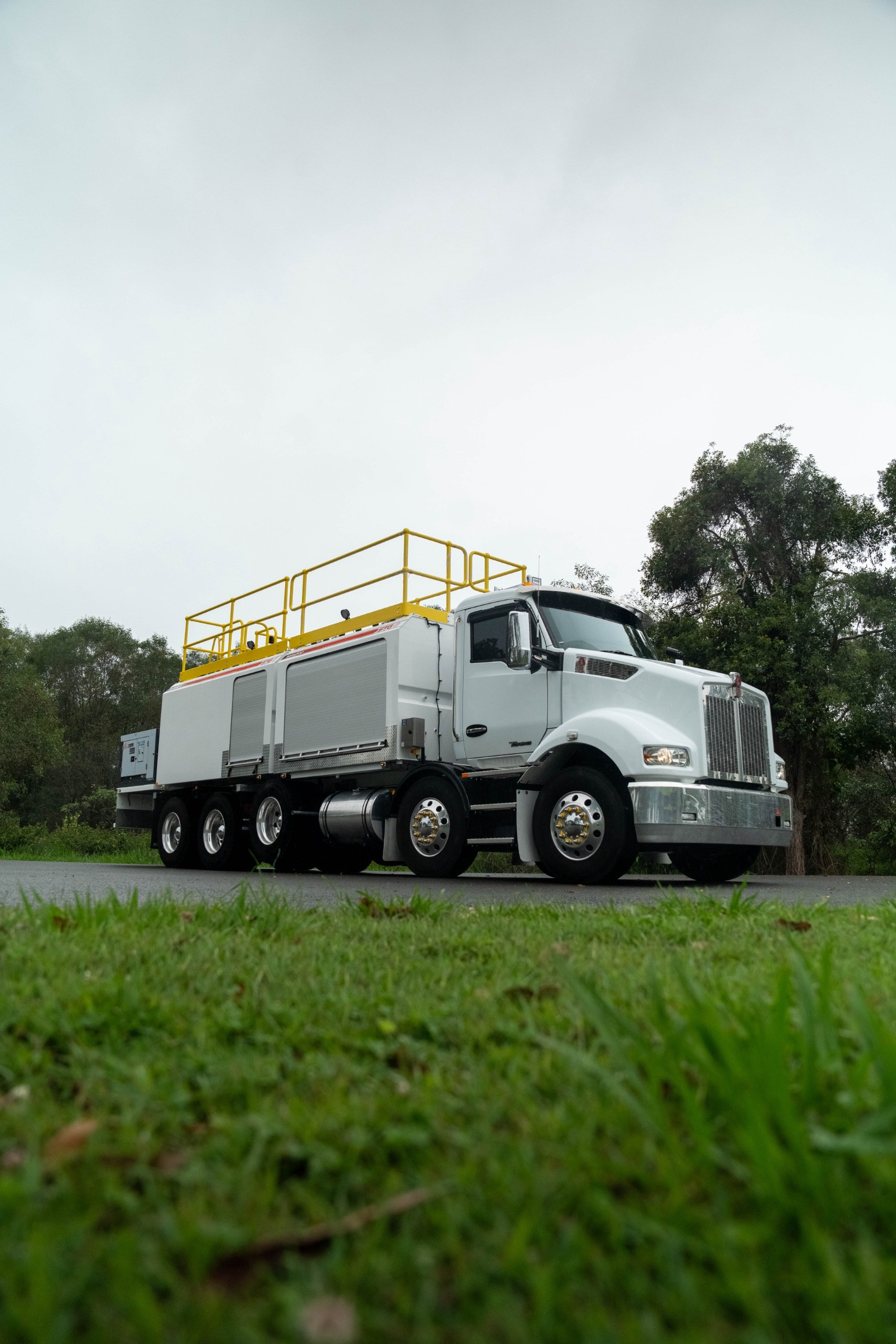 2024 KENWORTH T360 AUTOMATIC SERVICE BODY