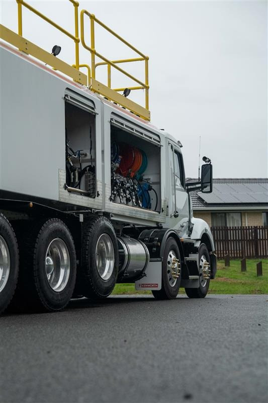 2024 KENWORTH T360 AUTOMATIC SERVICE BODY