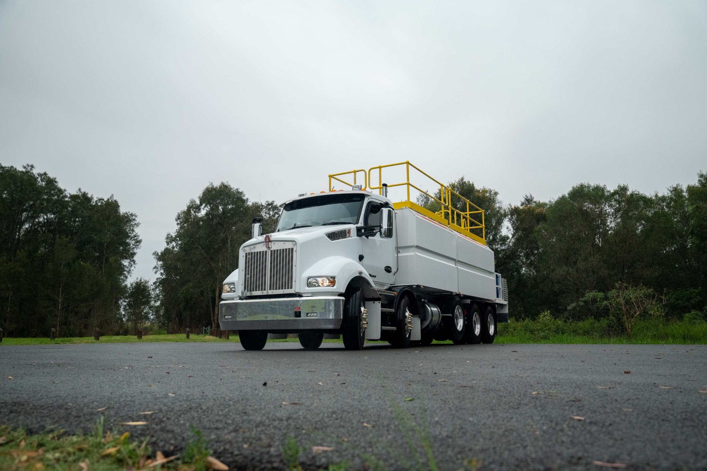 2024 KENWORTH T360 AUTOMATIC SERVICE BODY
