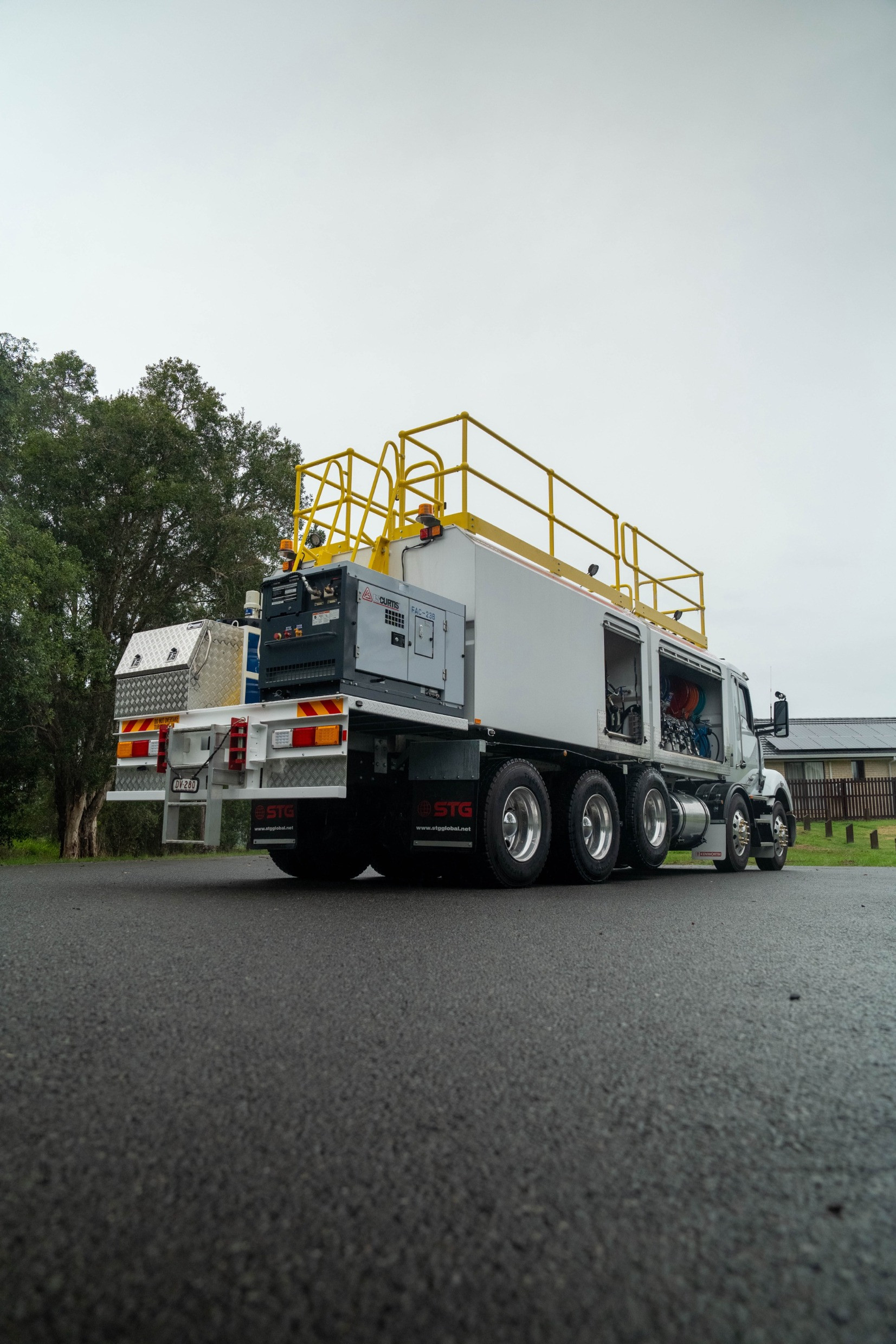 2024 KENWORTH T360 AUTOMATIC SERVICE BODY
