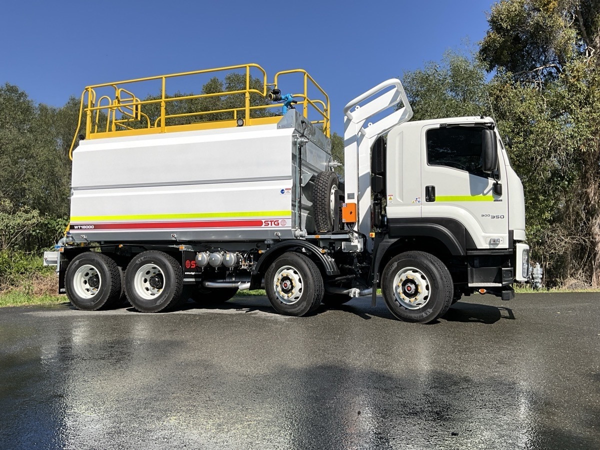 2025 ISUZU FYH 300-350 18,000LT GALVANISED AUTOMATIC WATER TRUCK