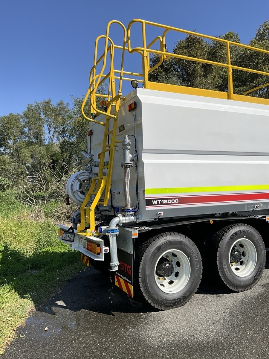 2025 ISUZU FYH 300-350 18,000LT GALVANISED AUTOMATIC WATER TRUCK