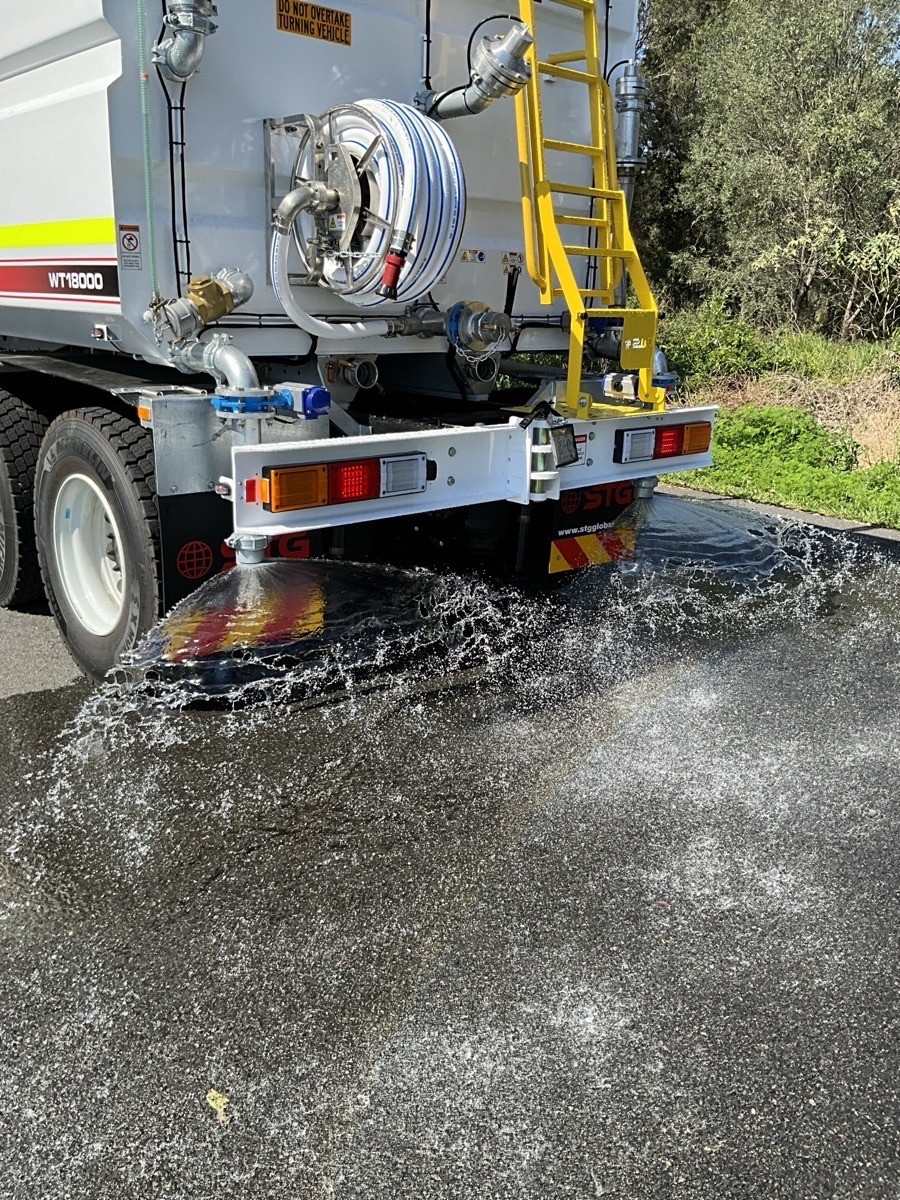 2025 ISUZU FYH 300-350 18,000LT GALVANISED AUTOMATIC WATER TRUCK