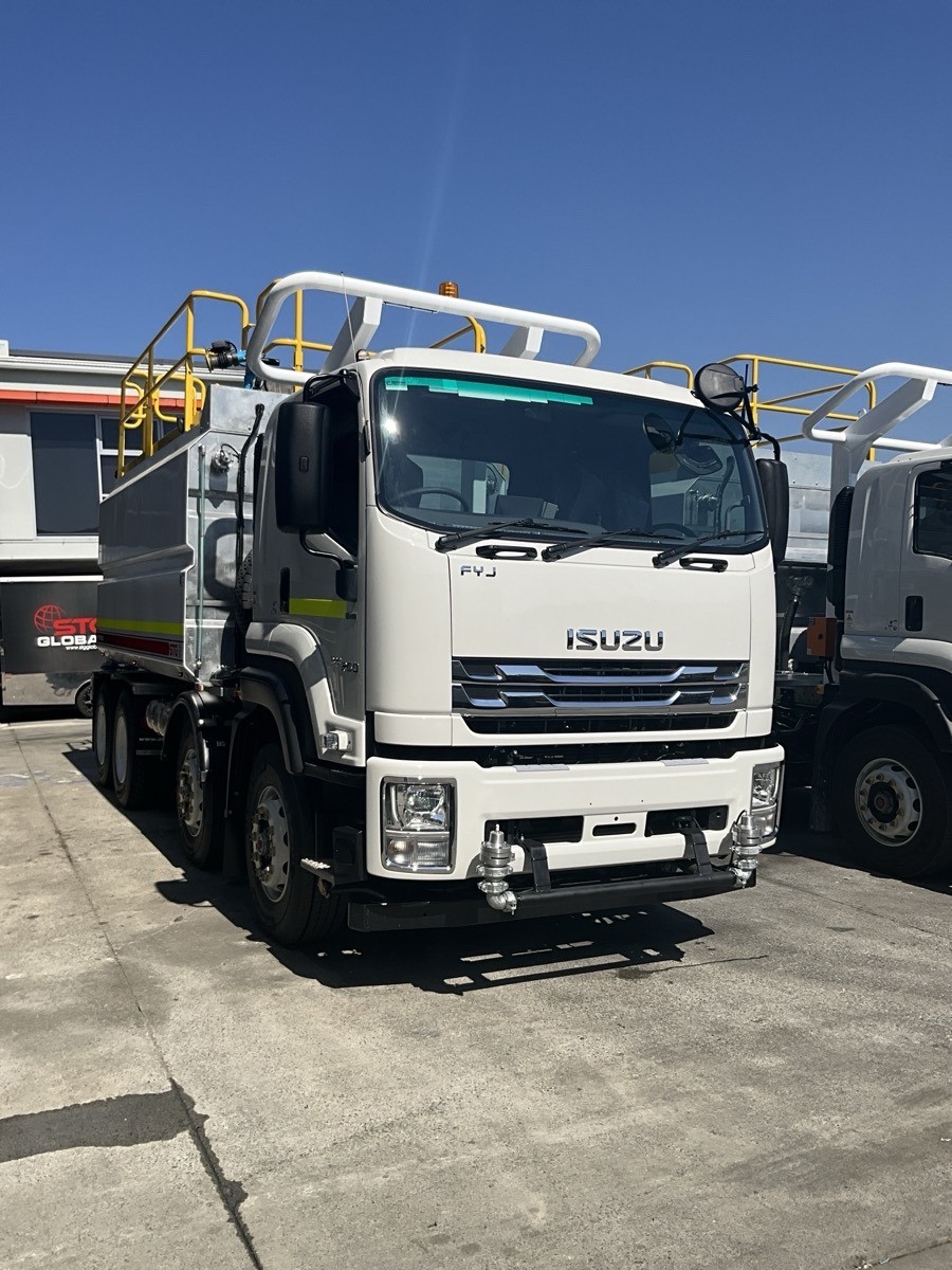 2025 ISUZU FYH 300-350 18,000LT GALVANISED AUTOMATIC WATER TRUCK