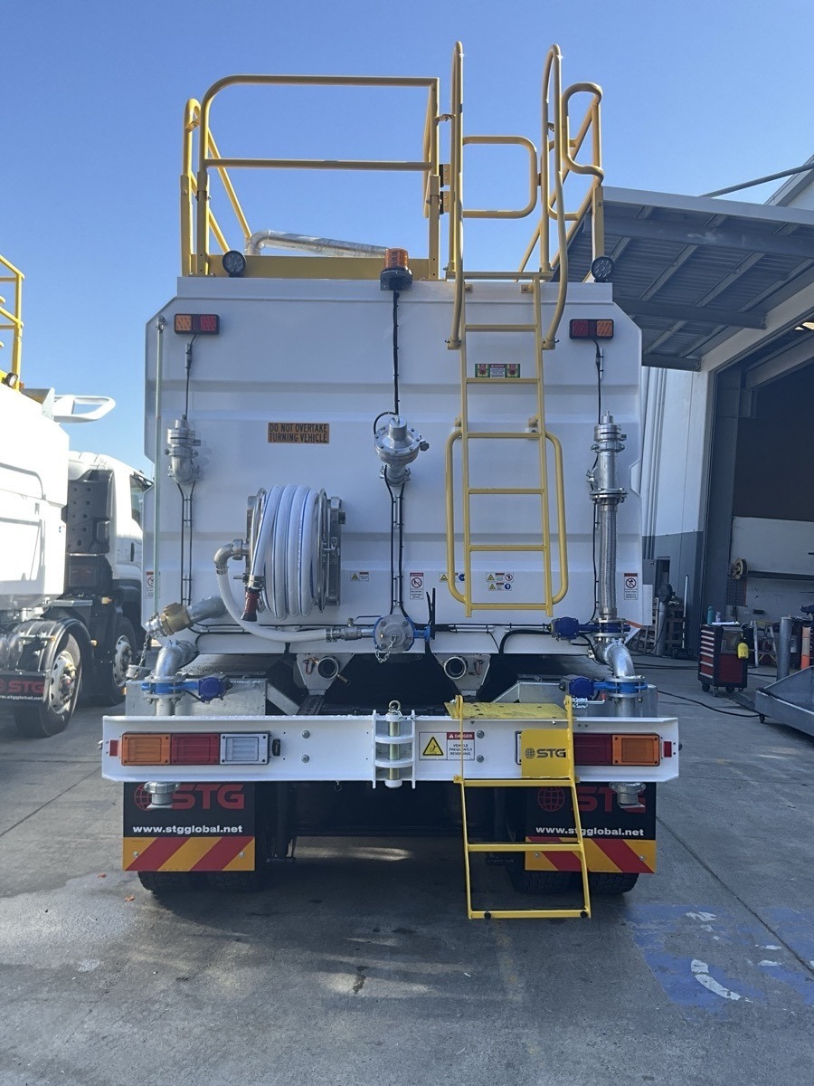 2025 ISUZU FYH 300-350 18,000LT GALVANISED AUTOMATIC WATER TRUCK