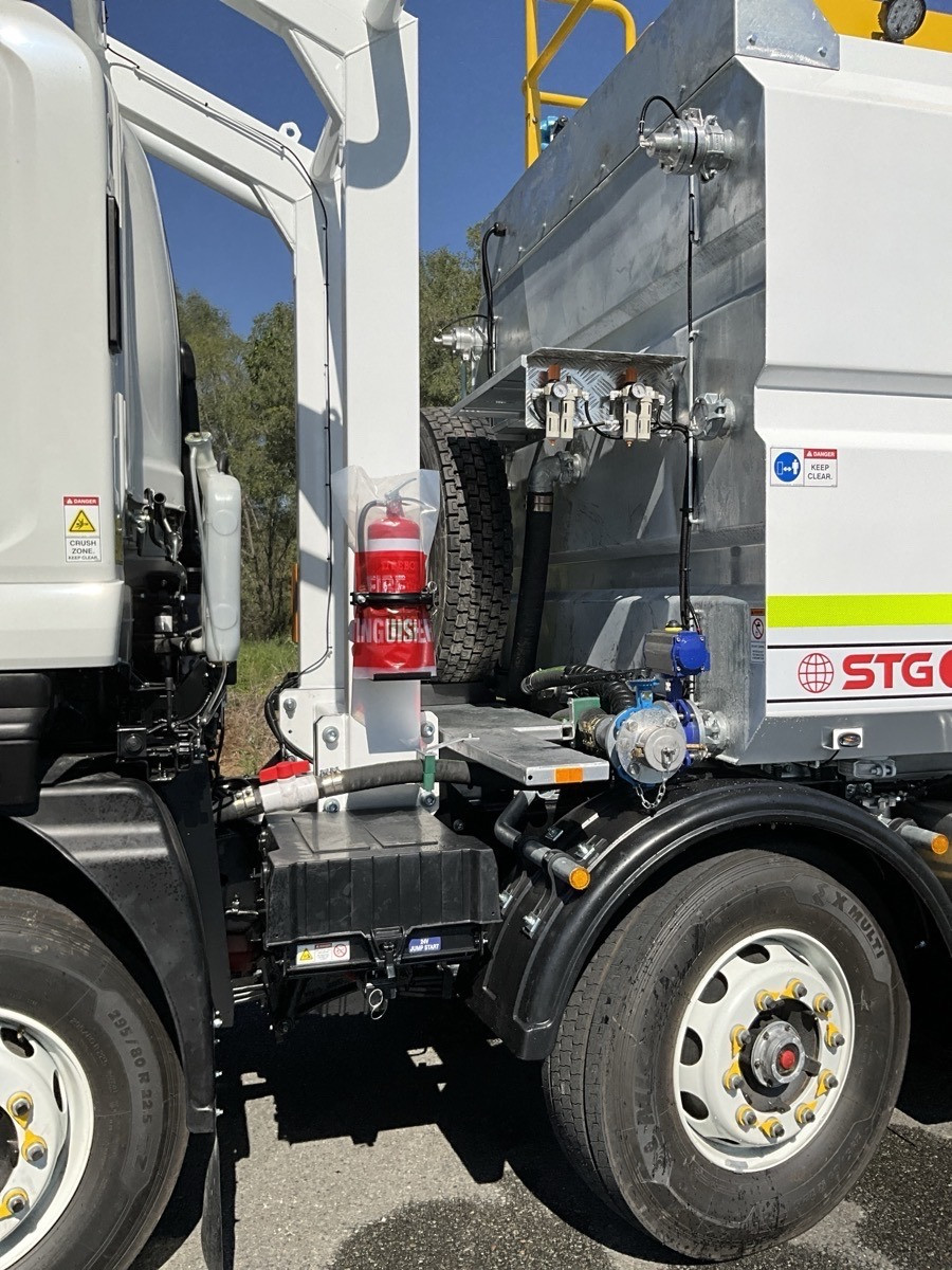 2025 ISUZU FYH 300-350 18,000LT GALVANISED AUTOMATIC WATER TRUCK