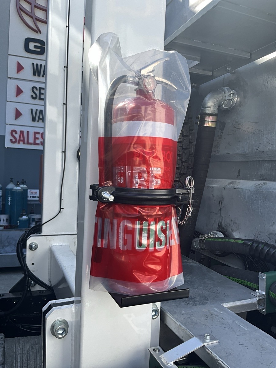 2025 ISUZU FYH 300-350 18,000LT GALVANISED AUTOMATIC WATER TRUCK