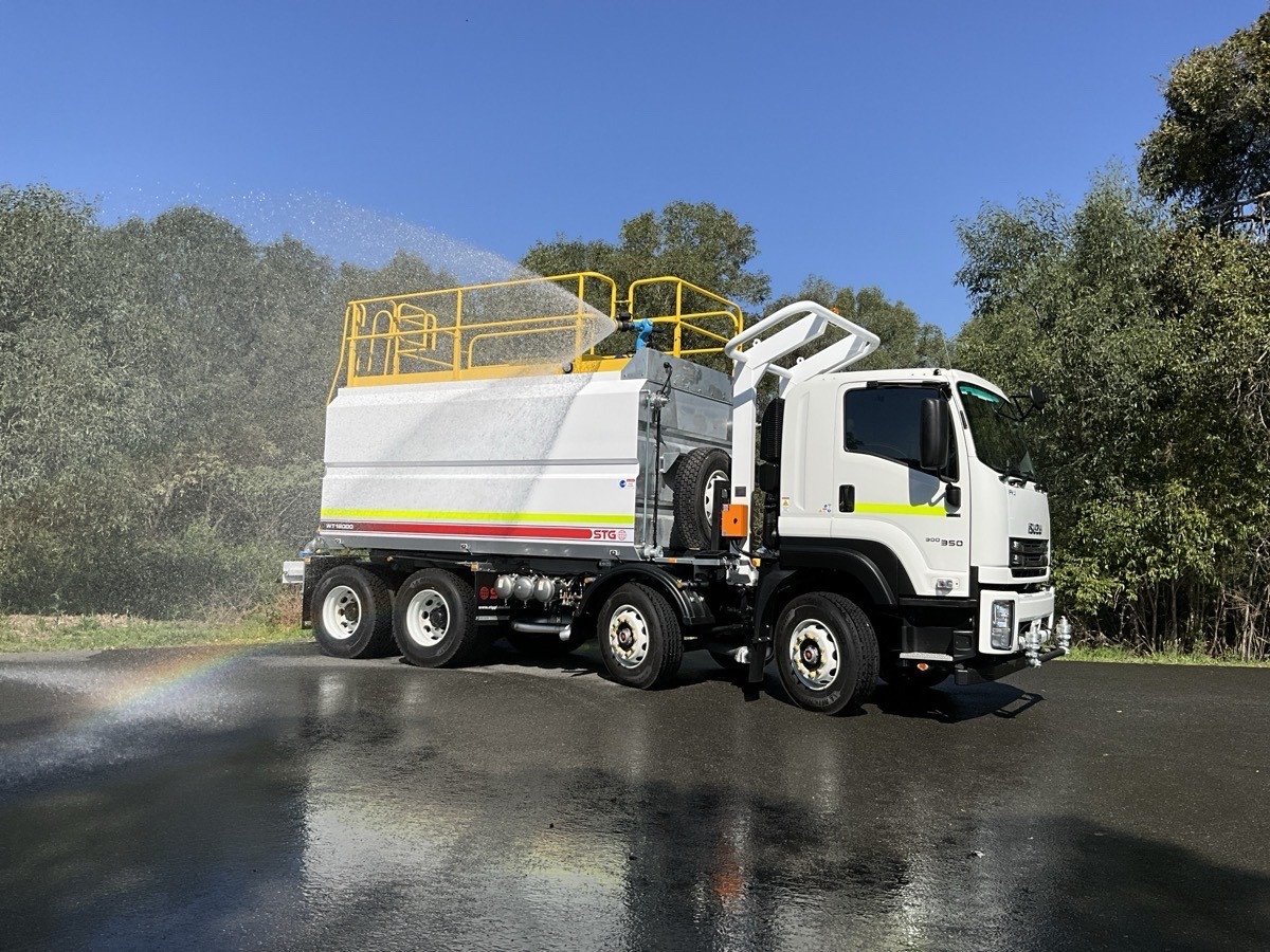 2025 ISUZU FYH 300-350 18,000LT GALVANISED AUTOMATIC WATER TRUCK
