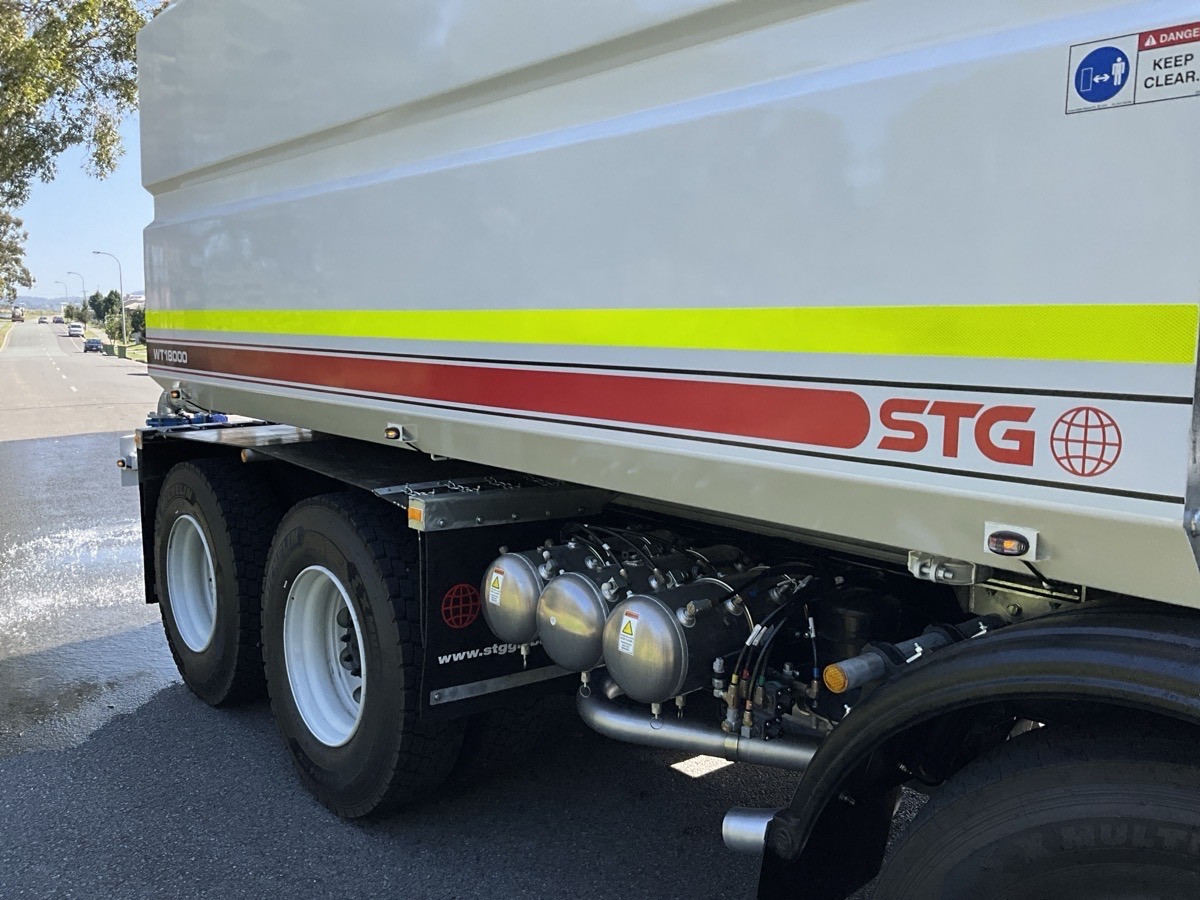 2025 ISUZU FYH 300-350 18,000LT GALVANISED AUTOMATIC WATER TRUCK