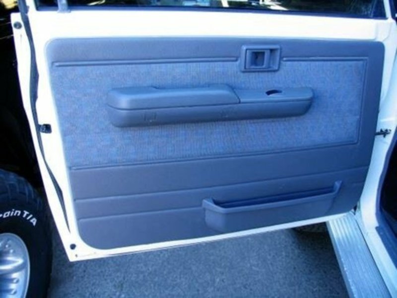2006 TOYOTA LANDCRUISER RV (4x4) HDJ78R
