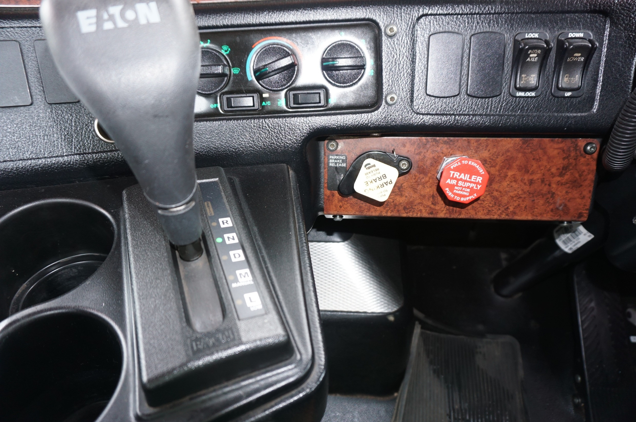 2016 KENWORTH T409 AUTOMATIC PRIMEMOVER