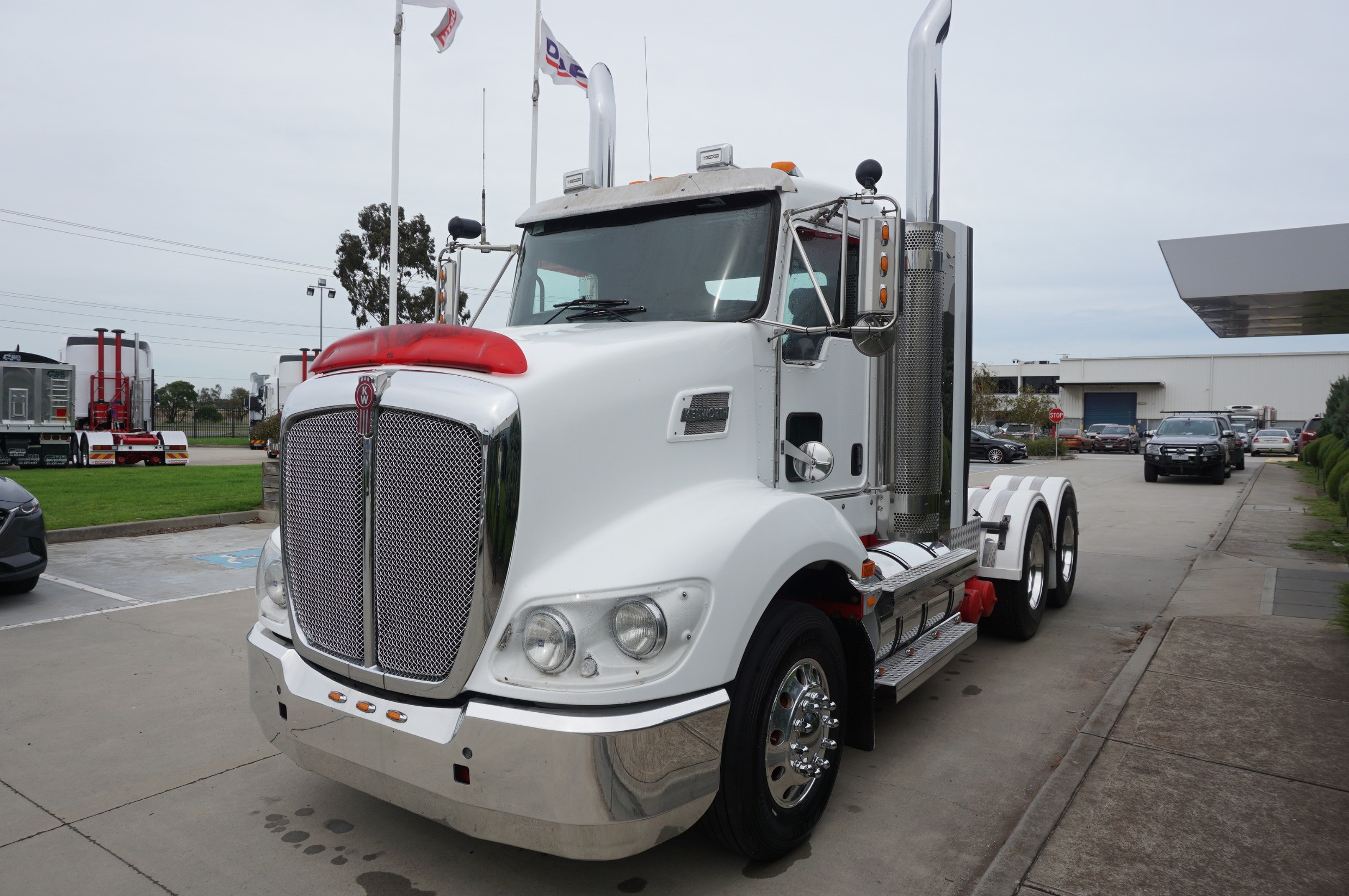 2016 KENWORTH T409 AUTOMATIC PRIMEMOVER