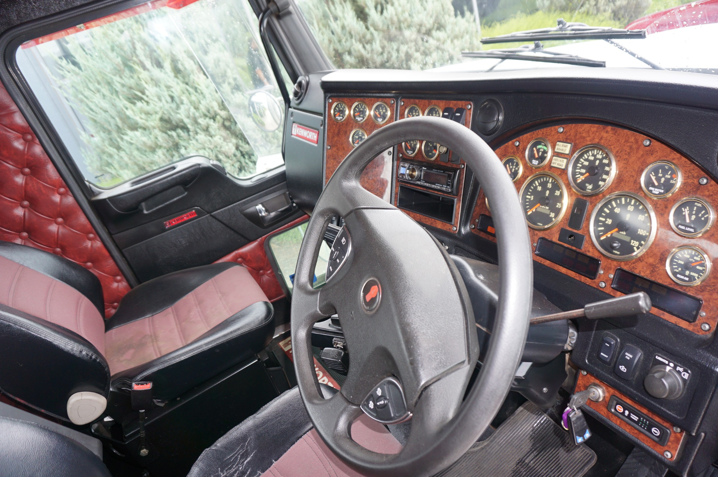 2016 KENWORTH T409 AUTOMATIC PRIMEMOVER