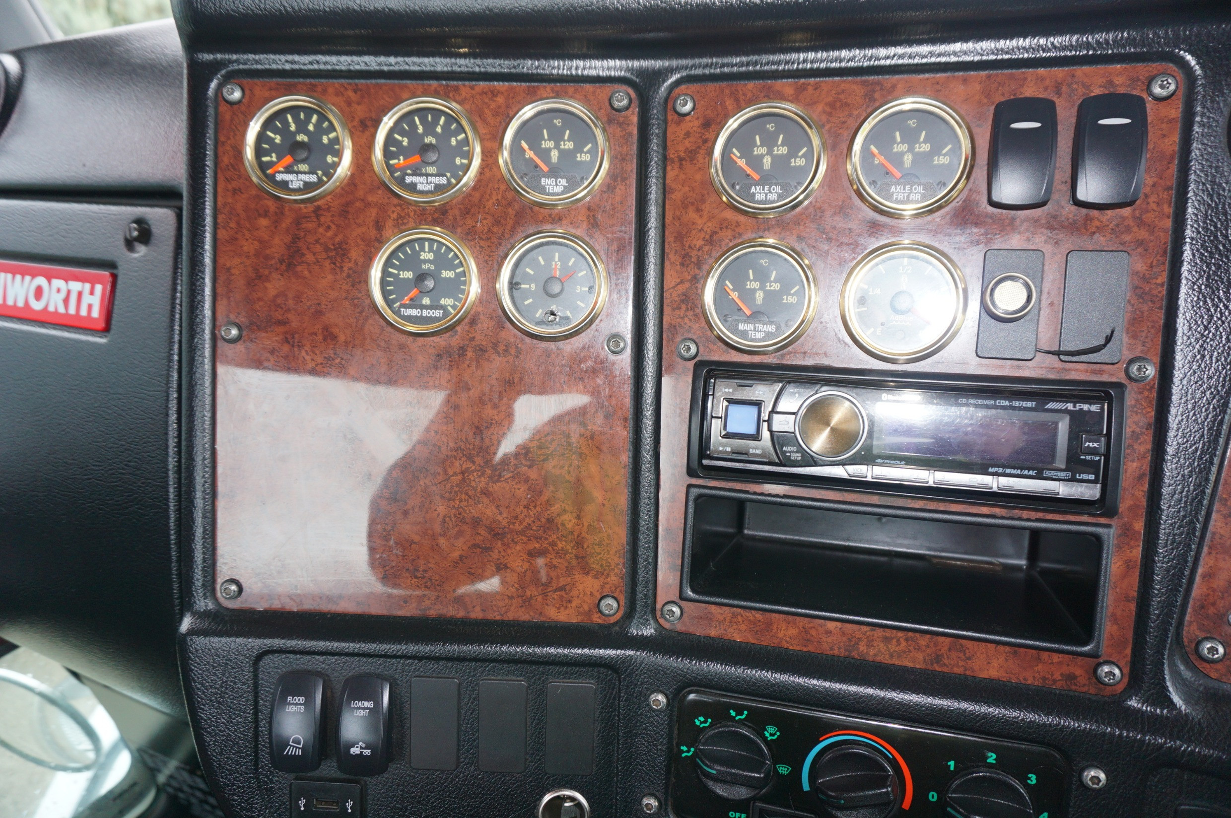 2016 KENWORTH T409 AUTOMATIC PRIMEMOVER
