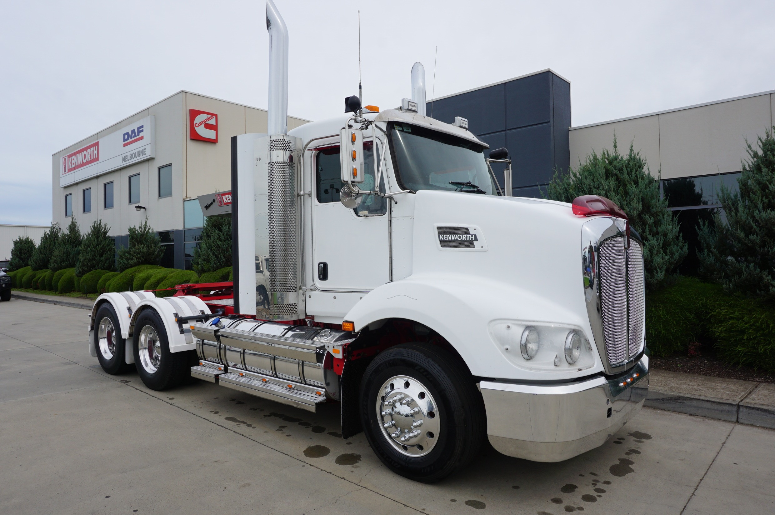 2016 KENWORTH T409 AUTOMATIC PRIMEMOVER