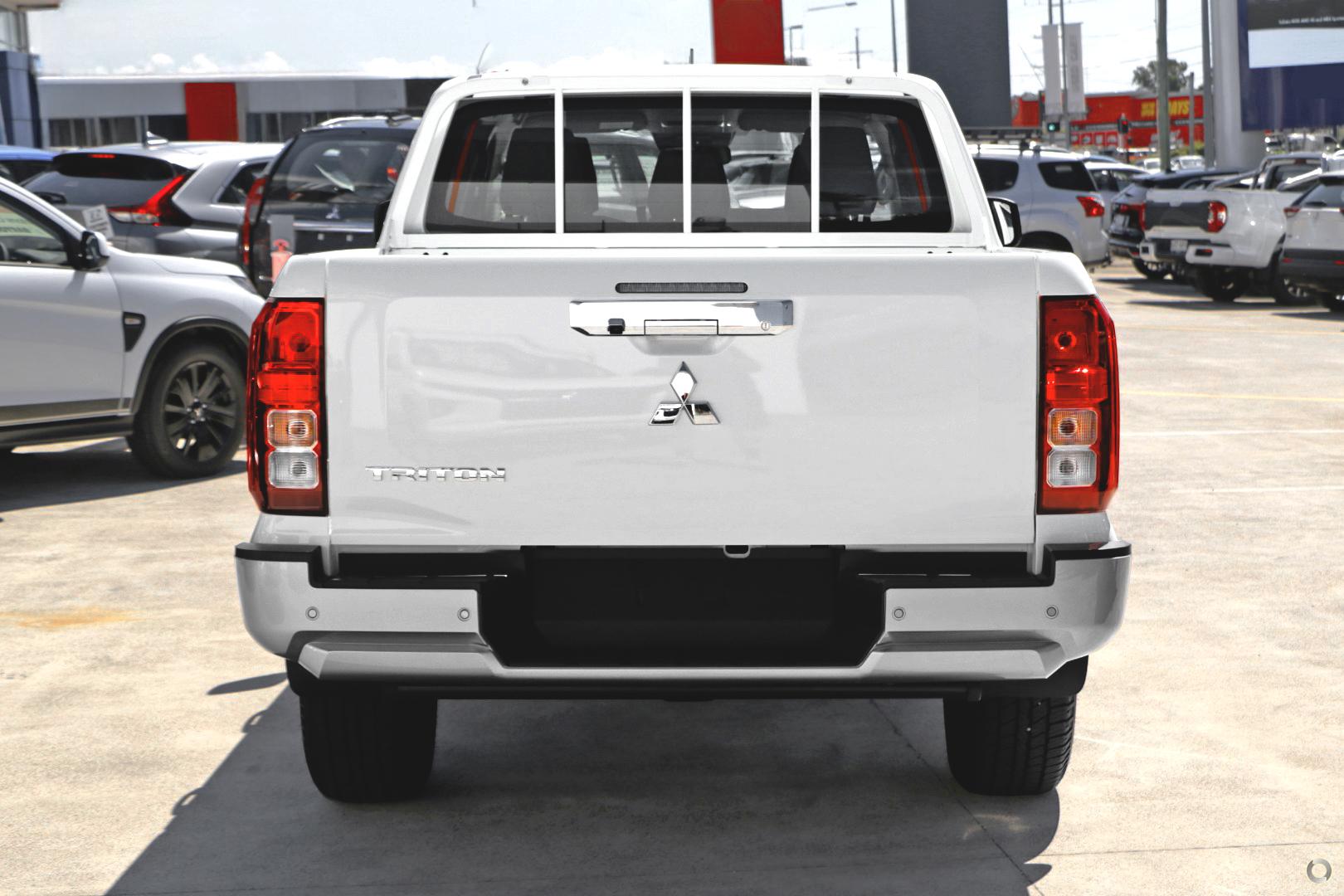 2024 MITSUBISHI TRITON GLX MV AUTO 4X2 MY24 DOUBLE CAB P/UP