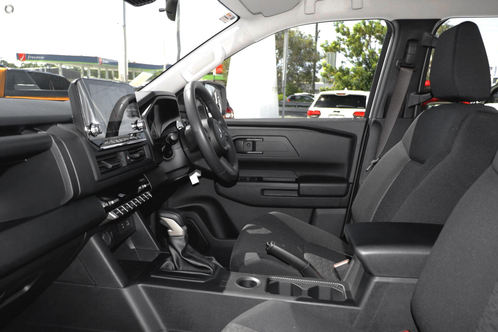 2024 MITSUBISHI TRITON GLX MV AUTO 4X2 MY24 DOUBLE CAB P/UP