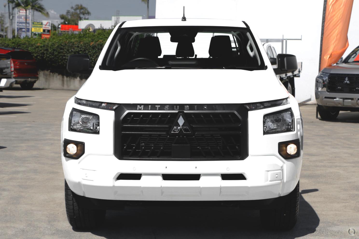 2024 MITSUBISHI TRITON GLX MV AUTO 4X2 MY24 DOUBLE CAB P/UP