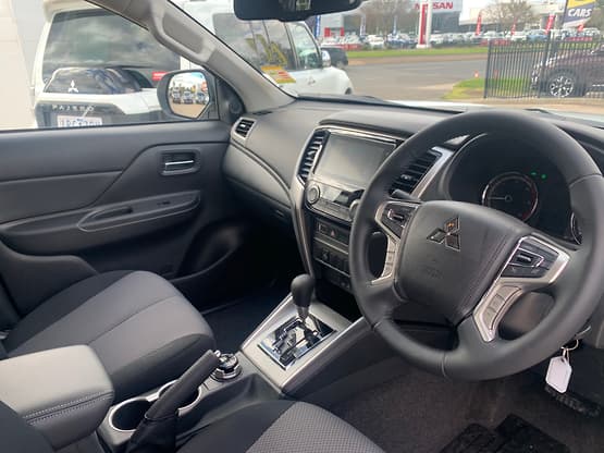 2020 MITSUBISHI TRITON MR GLX-R SPORTS AUTOMATIC UTILITY
