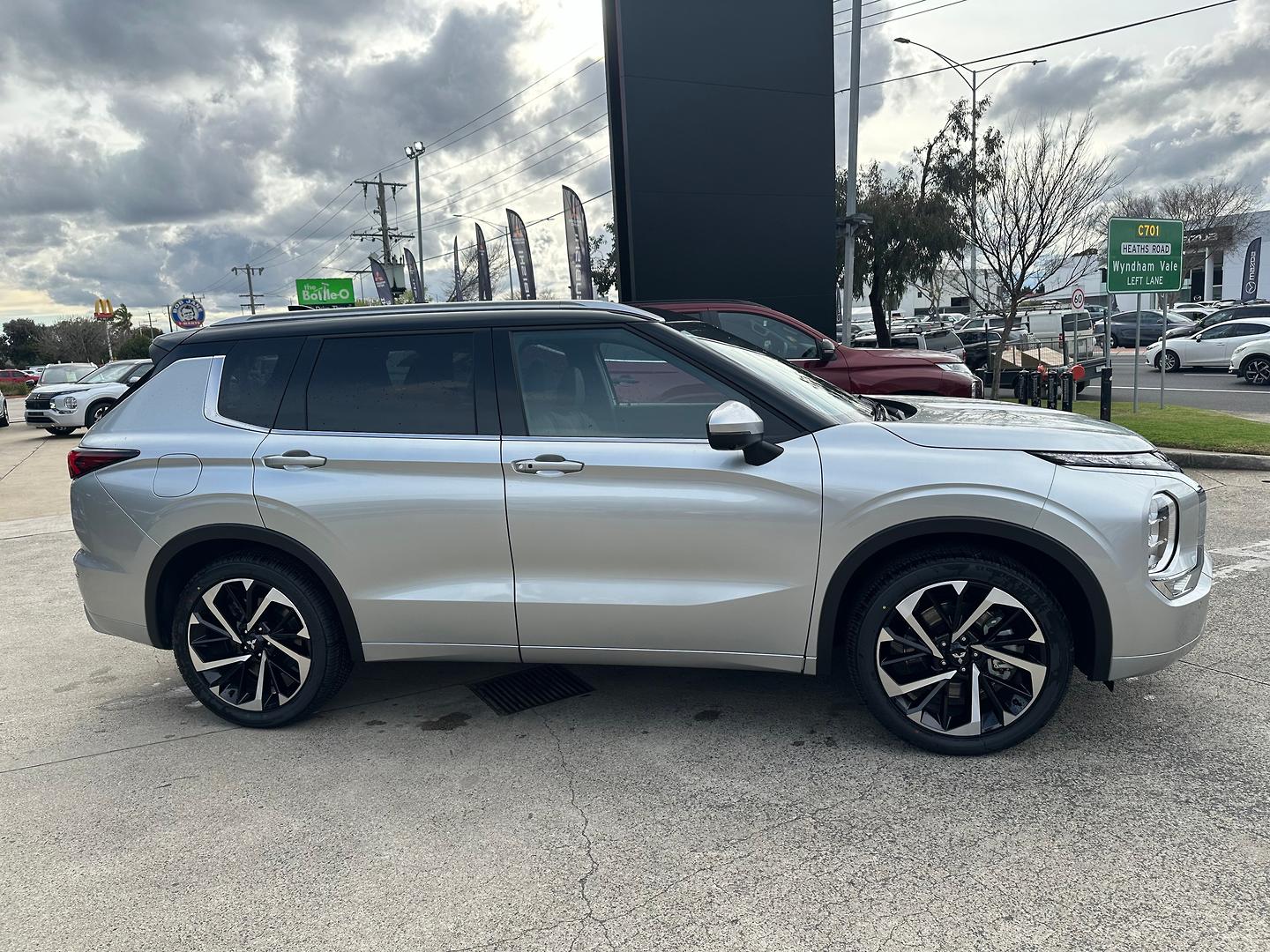 2024 MITSUBISHI OUTLANDER ZM MY24 EXCEED TOURER 7 SEAT (AWD) CVT AUTO 8 SPEED 4D WAGON