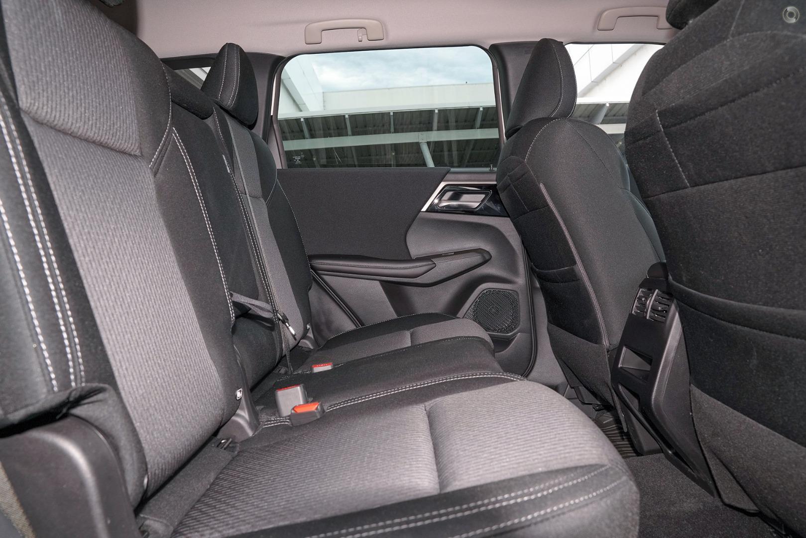 2023 MITSUBISHI OUTLANDER ZM MY23 LS 7 SEAT (2WD) CVT AUTO 8 SPEED 4D WAGON