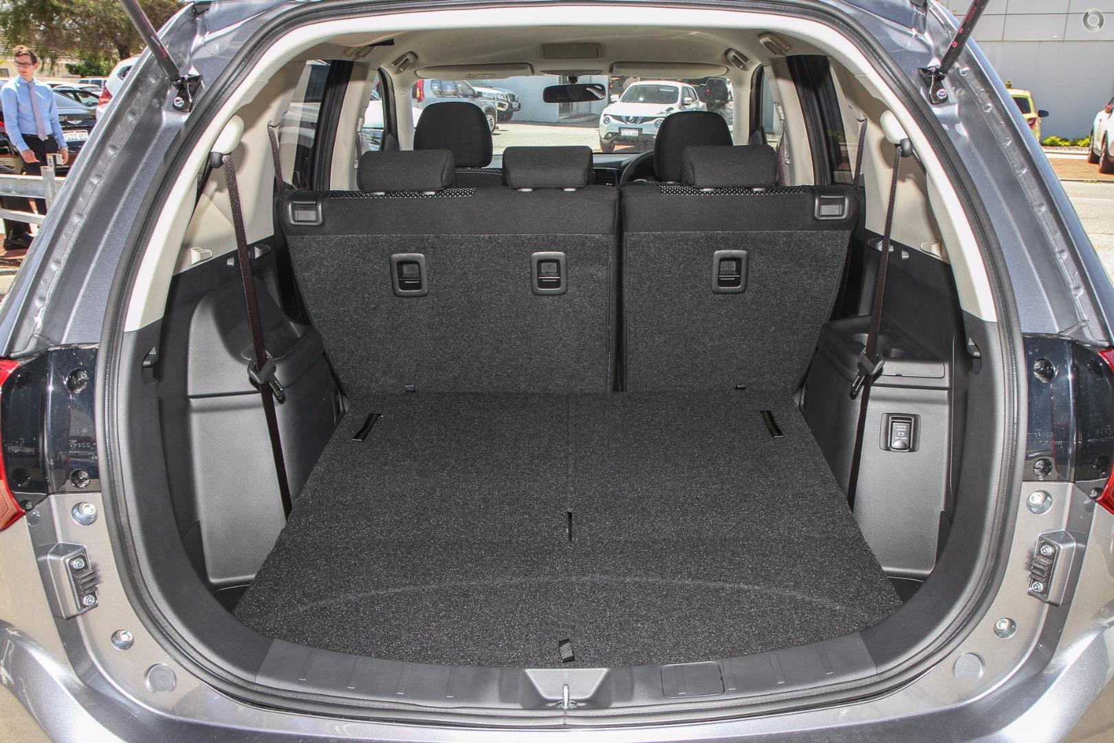 2017 MITSUBISHI OUTLANDER ZK MY17 LS (4x2) CONTINUOUS VARIABLE 4D WAGON