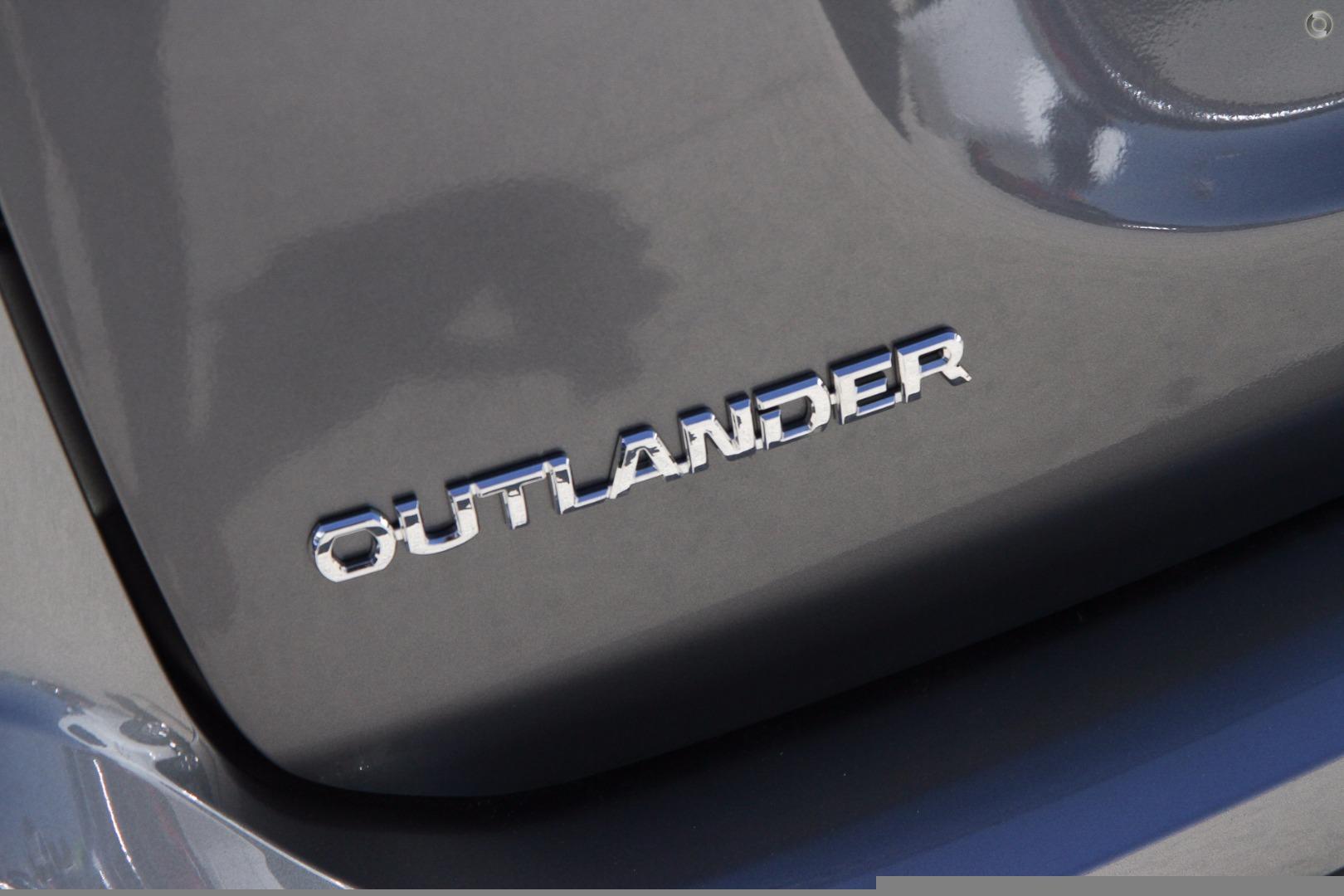 2017 MITSUBISHI OUTLANDER ZK MY17 LS (4x2) CONTINUOUS VARIABLE 4D WAGON