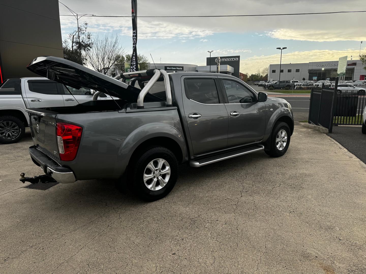 2018 NISSAN NAVARA ST D23 SERIES 3 AUTO 4X2 DUAL CAB UTILITY