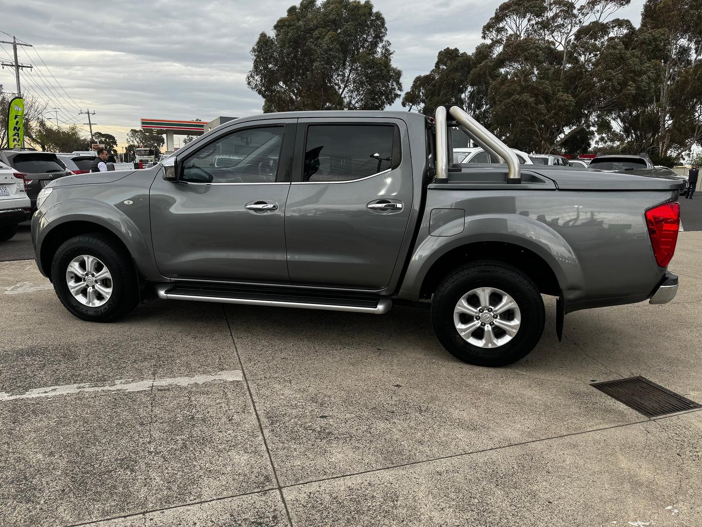 2018 NISSAN NAVARA ST D23 SERIES 3 AUTO 4X2 DUAL CAB UTILITY