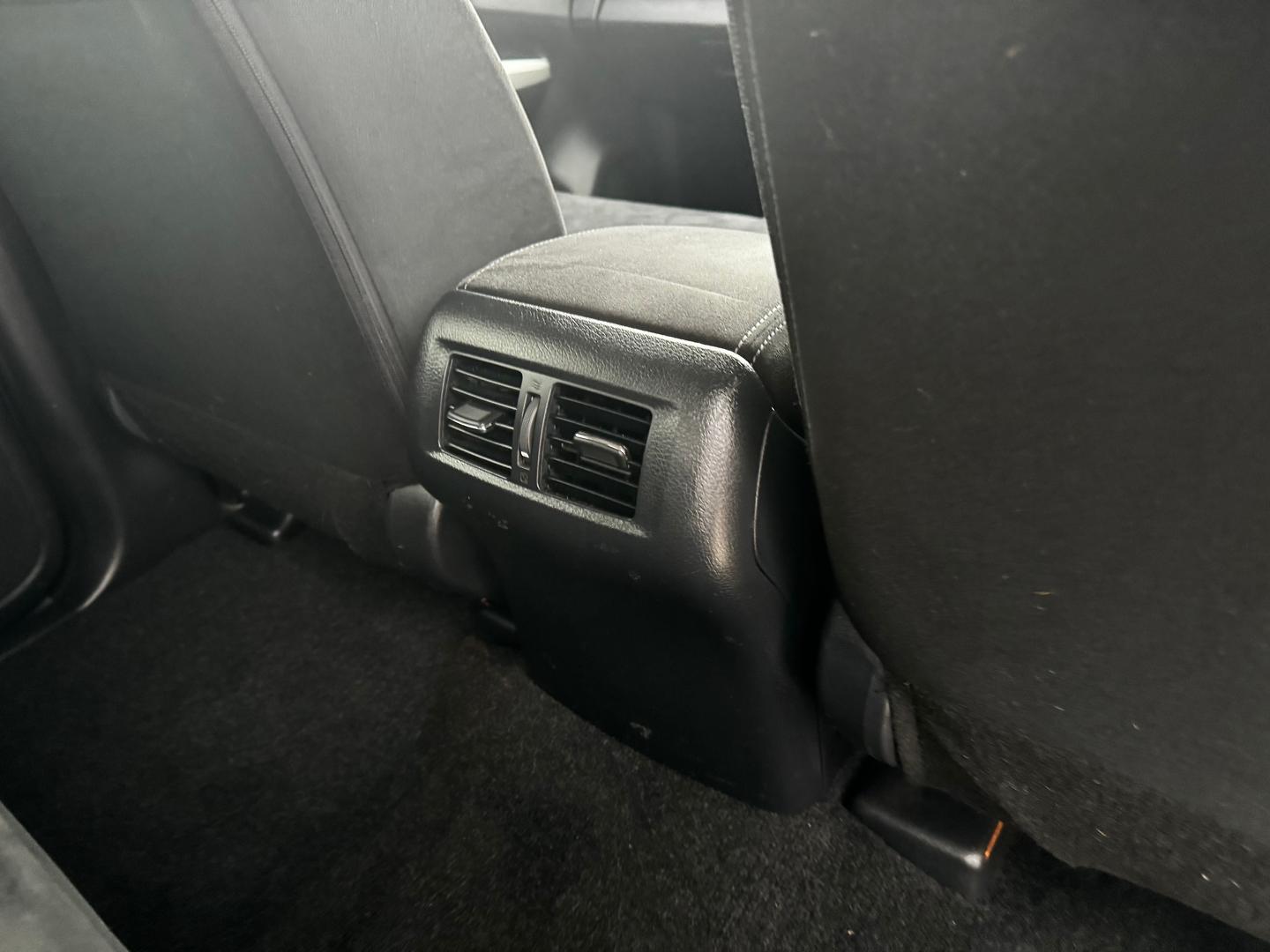 2018 NISSAN NAVARA ST D23 SERIES 3 AUTO 4X2 DUAL CAB UTILITY