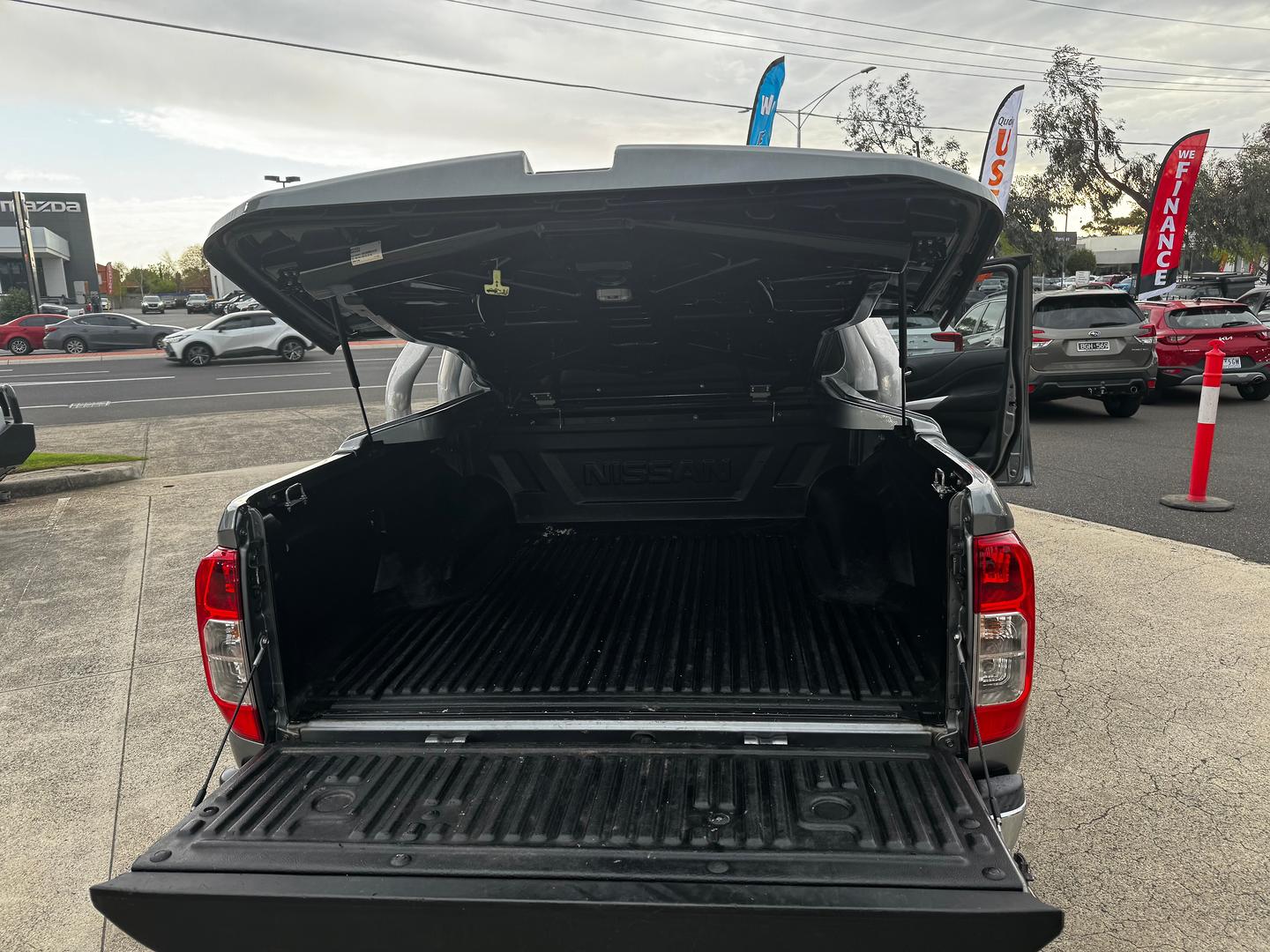 2018 NISSAN NAVARA ST D23 SERIES 3 AUTO 4X2 DUAL CAB UTILITY