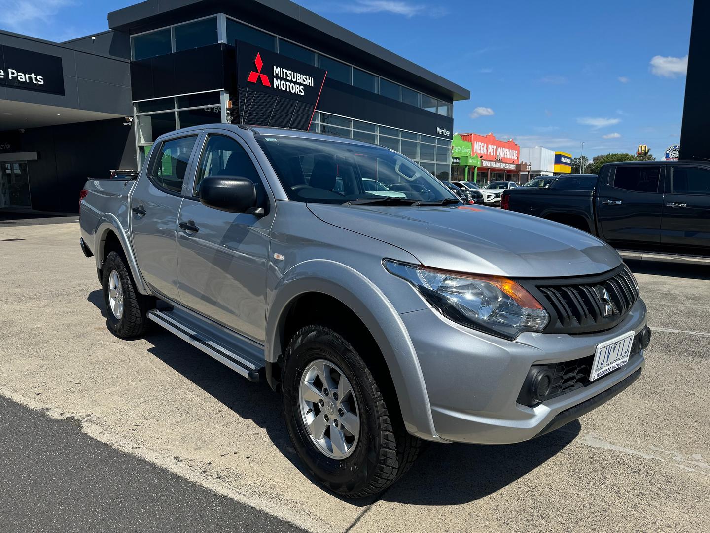 2016 MITSUBISHI TRITON MQ MY17 GLX PLUS (4x4) 6 SP MANUAL DUAL CAB UTILITY
