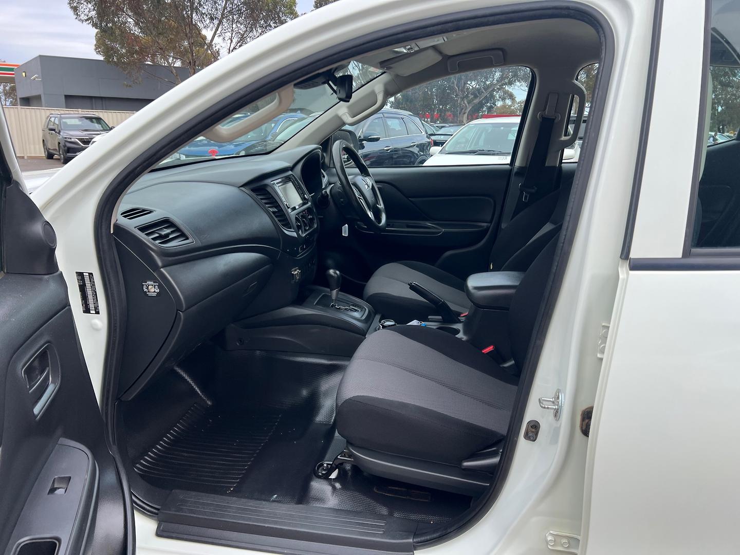 2019 MITSUBISHI TRITON MR MY20 GLX ADAS 6 SP AUTOMATIC DOUBLE CAB P/UP